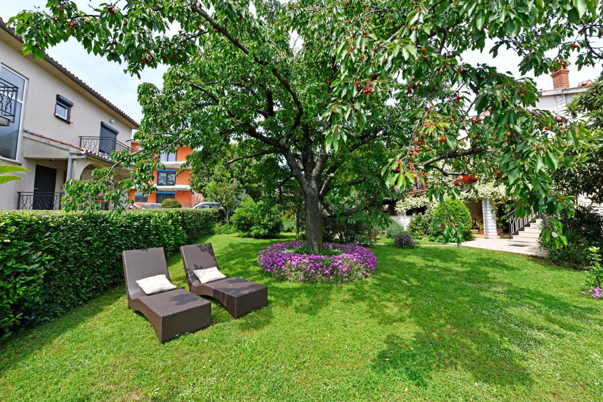 Apartment Slavica Vrvari Porec Esterno foto