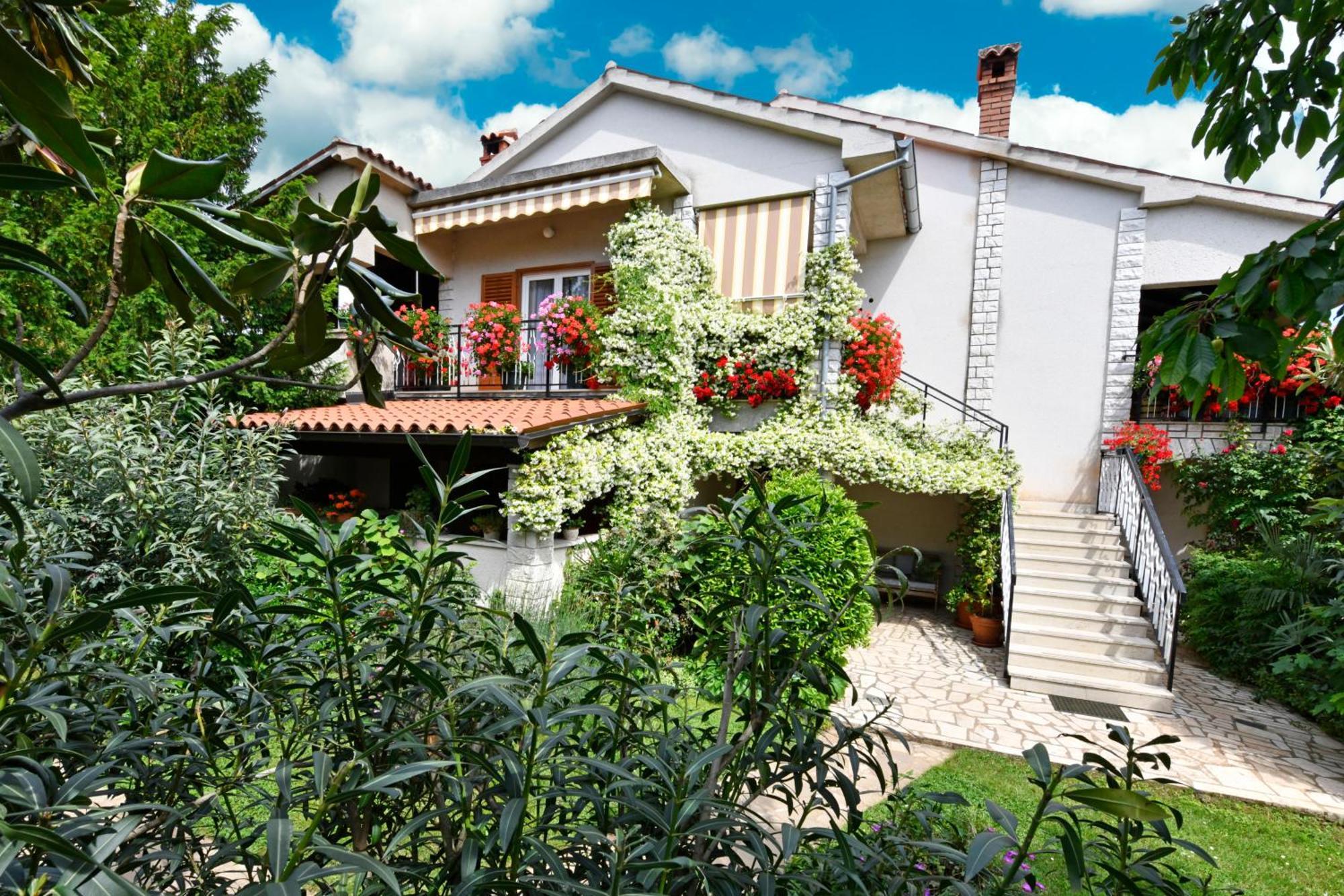 Apartment Slavica Vrvari Porec Esterno foto